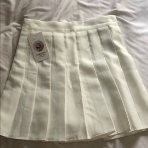 white tennis skirt
